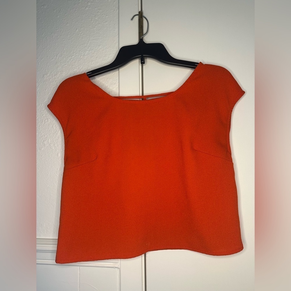 Express Cropped Red/orange Blouse crisscross back detail in Small